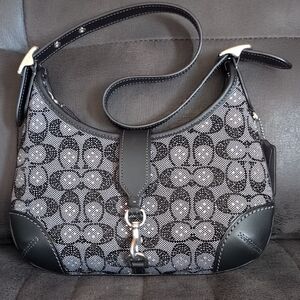 Coach Signature Crystal Hamptons Hobo Bag Black Mint Condition